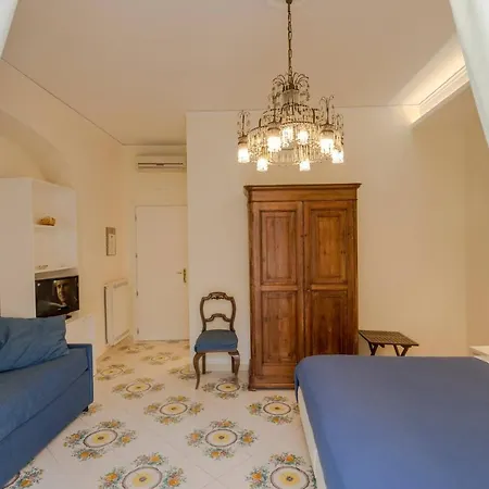 Don Valerio Σορέντο